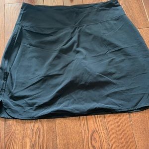 Black athletic skort